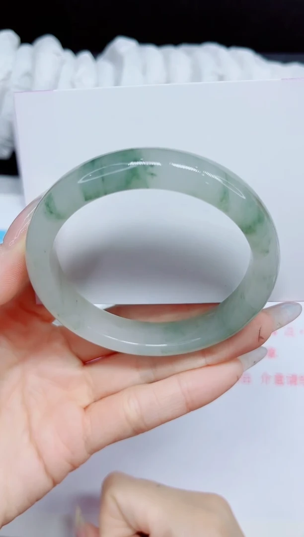 石英质玉手镯未镶嵌223.