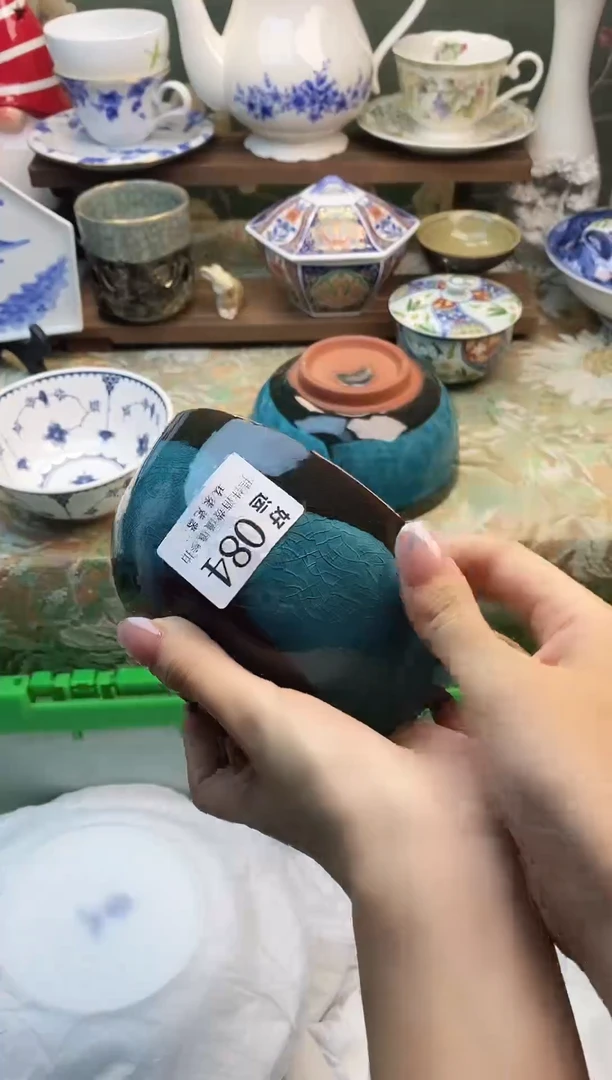 瓷片舞**荷好运           A084