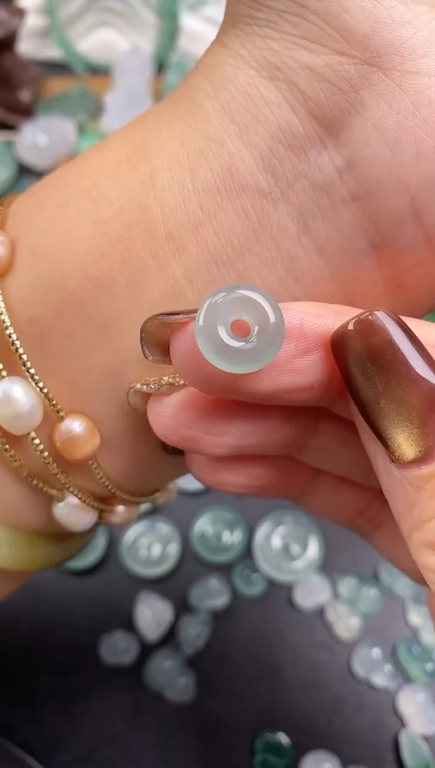 颈饰未镶嵌翡翠甜甜圈