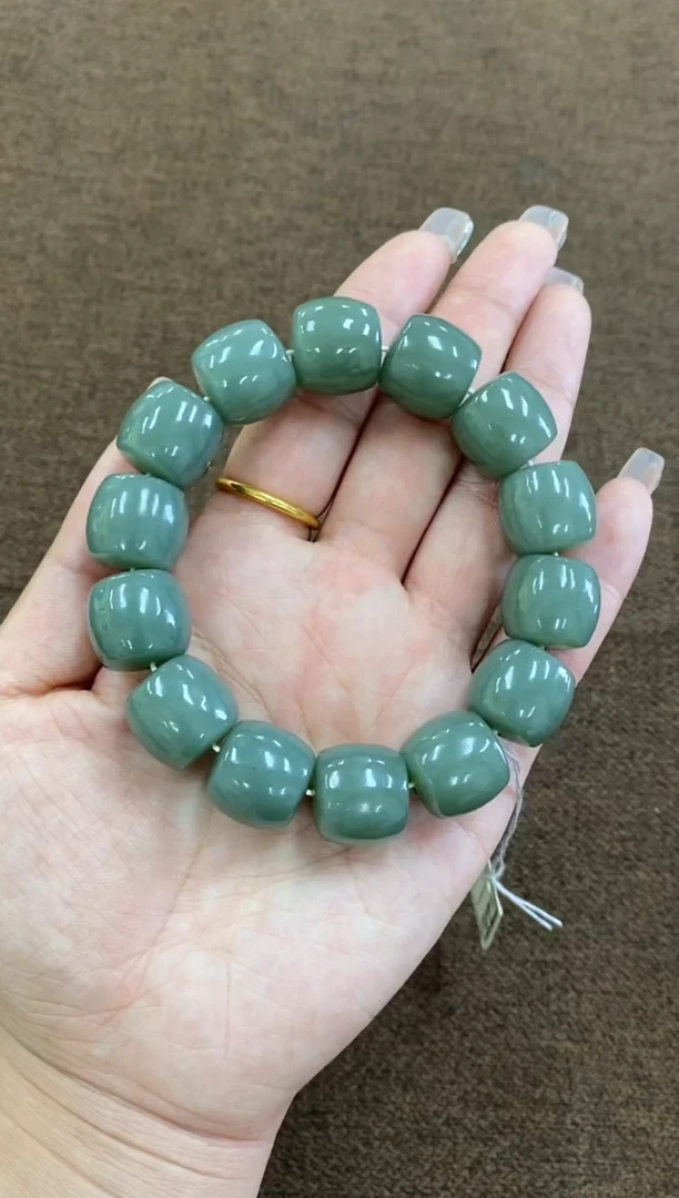 和田玉未镶嵌珠宝奇石纯天然新疆和田玉卡16ZAA1162