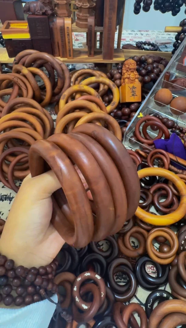 枣木乾坤圈75.80圈口一物一拍微瑕