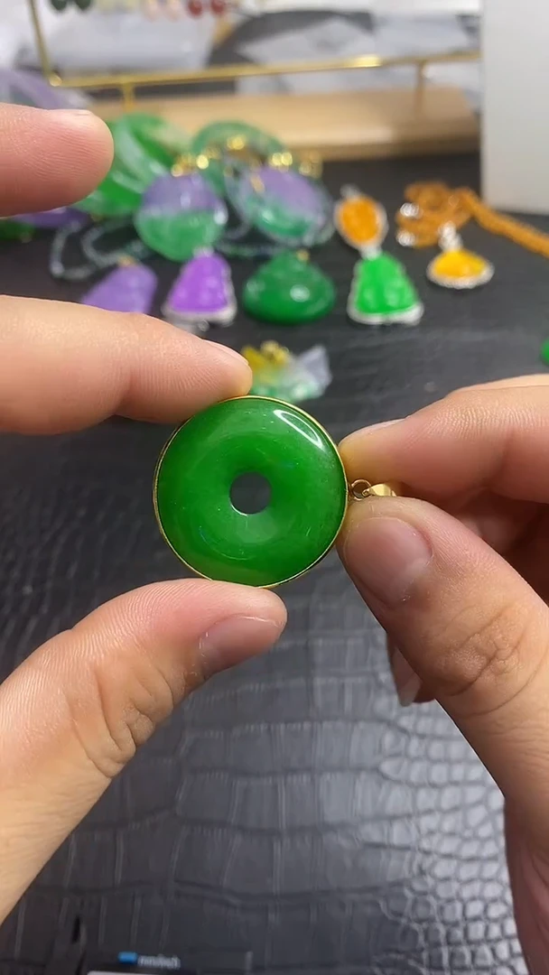 颈饰14K金镶嵌翡翠S011