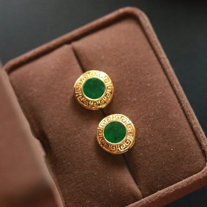 《翠宝盆》日常百搭~简约通勤 翠色正色翡翠耳钉（一件/多样性发）