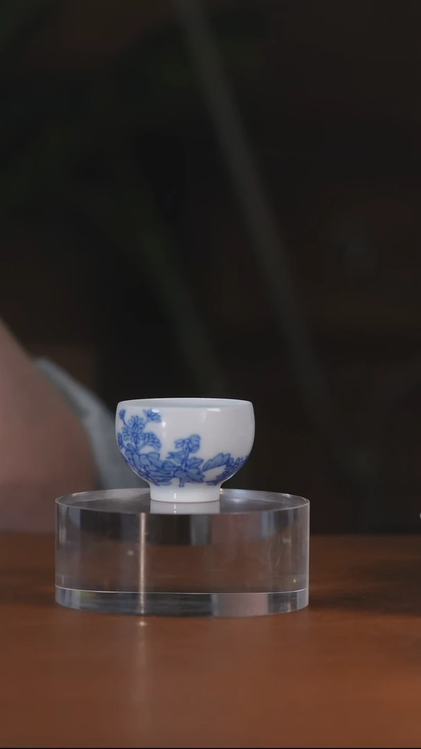 青花描银菊花单杯