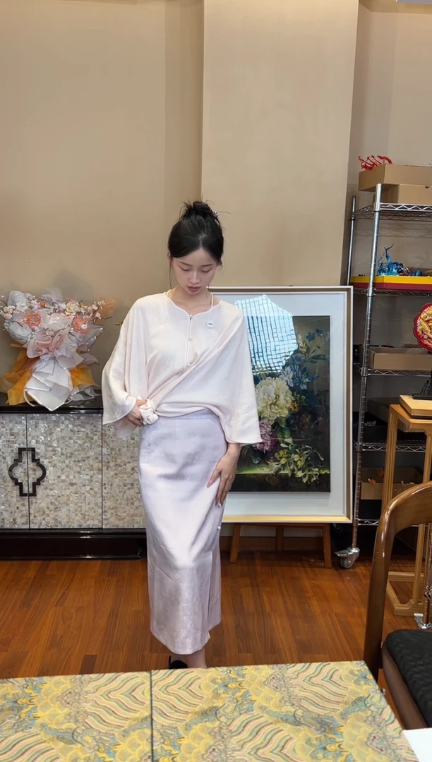 刺绣爱****?蔷薇山茶罗衣 半裙