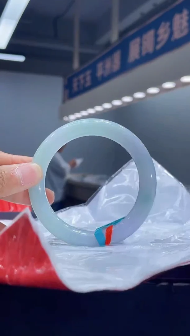 未镶嵌手镯翡翠7