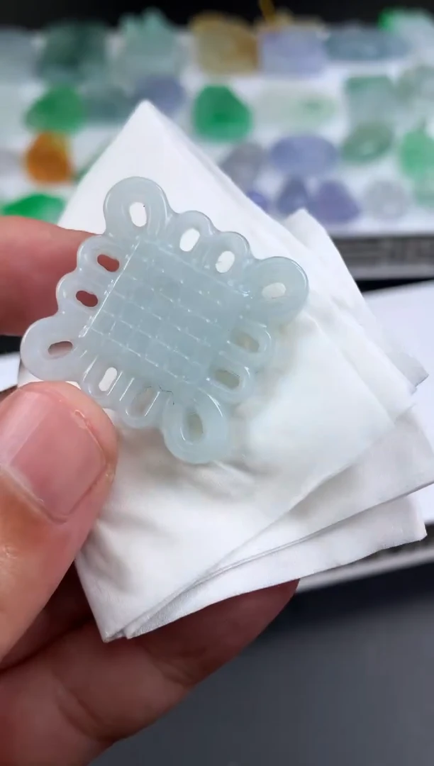 【闪购商品】定制翡翠未镶嵌翡翠