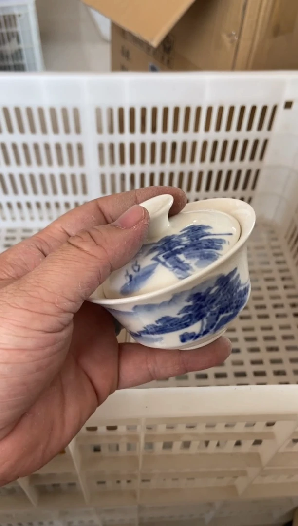 无运费险有瑕疵的摄影的产品有使用过的痕迹有点脏介意勿拍