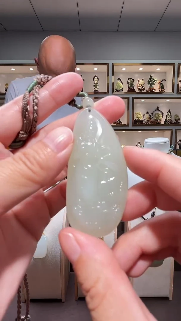 和田玉未镶嵌颈饰苏