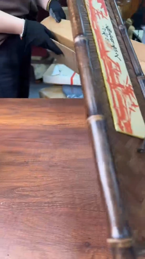 入目无他人四下皆是你