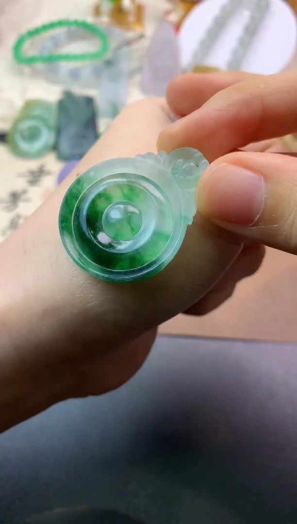 未镶嵌定制翡翠毛货