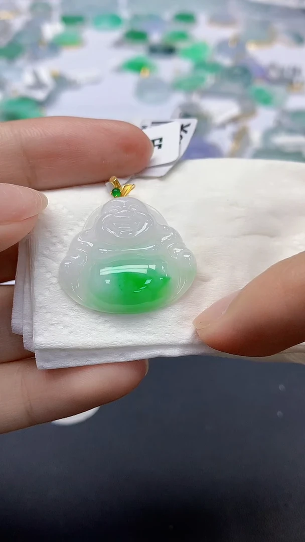 翡翠18K金镶嵌颈饰天然缅甸a货翡翠