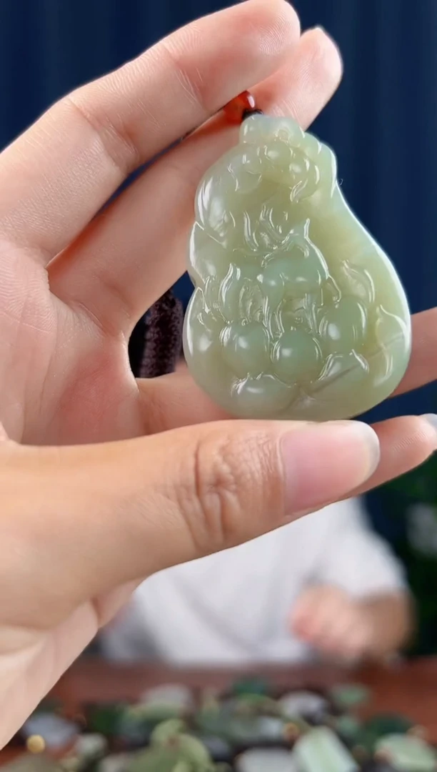 未镶嵌和田玉挂件拍一发一，多样性发货