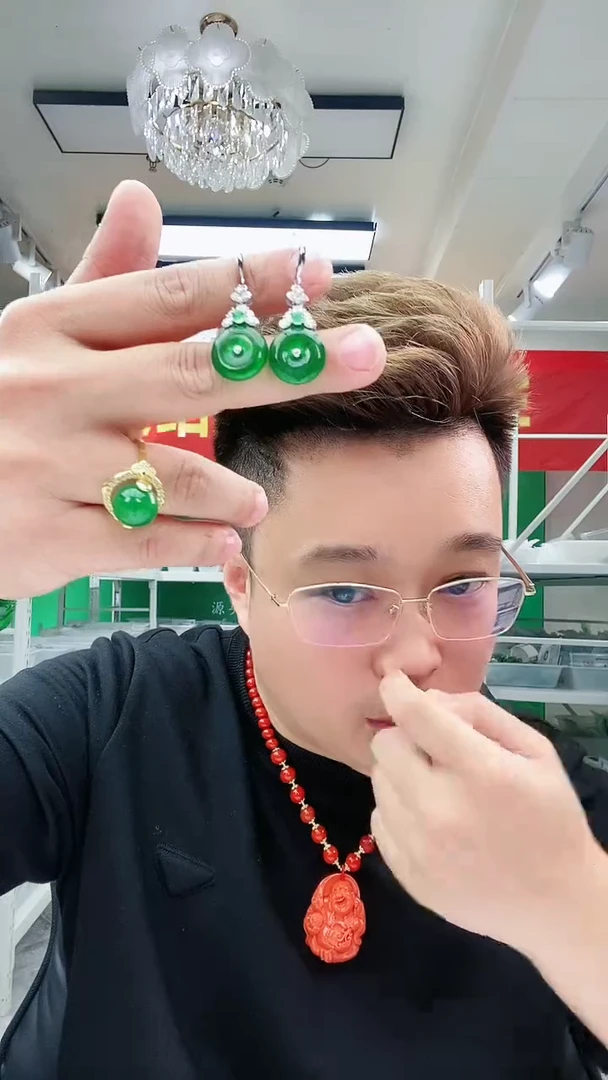 【闪购商品】翡翠耳饰银S925镶嵌R6耳坠