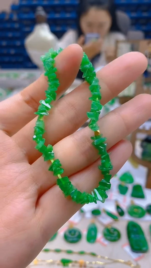 颈饰未镶嵌翡翠新号开播 全场乱卖