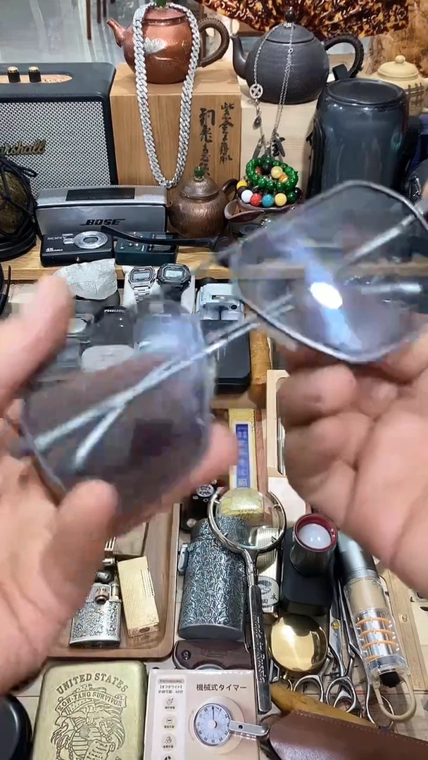 瓷片闪购商品  如图所示