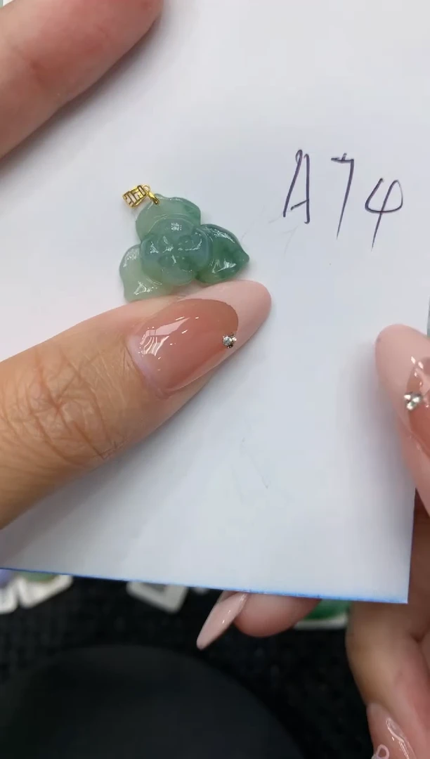 【闪购商品】翡翠颈饰18K金镶嵌111111111