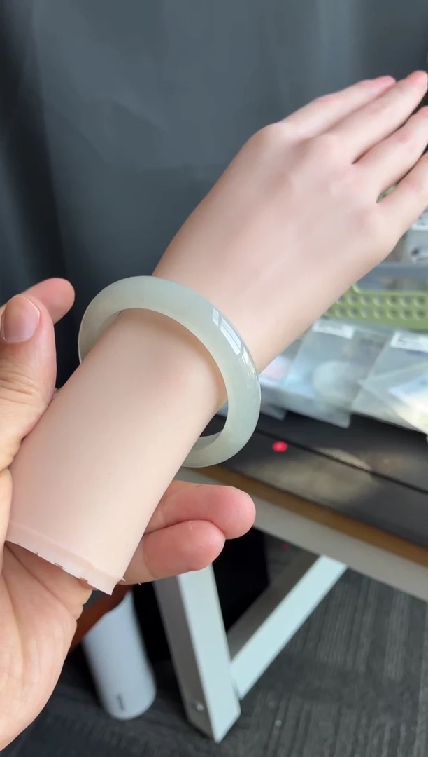 未镶嵌手镯翡翠9号52.6*11.2*8.6正圈