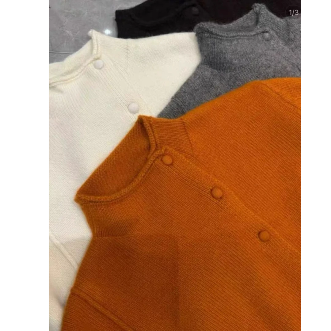 今年流行的毛衣秋冬穿搭慵懒风立领单排扣针织衫新款时尚百搭毛衣