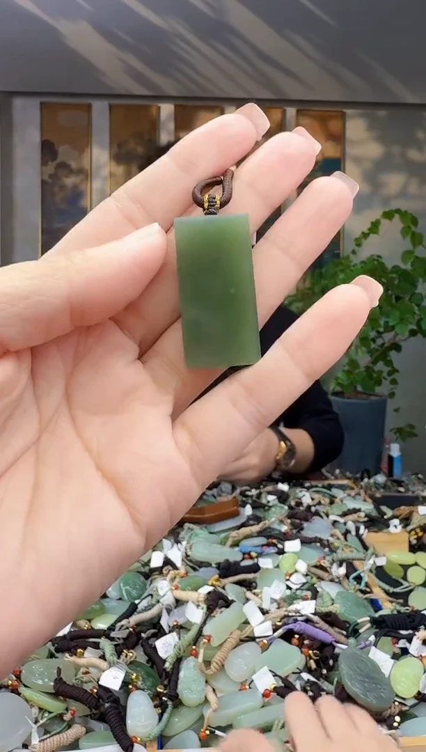 未镶嵌和田玉挂件拍一发一