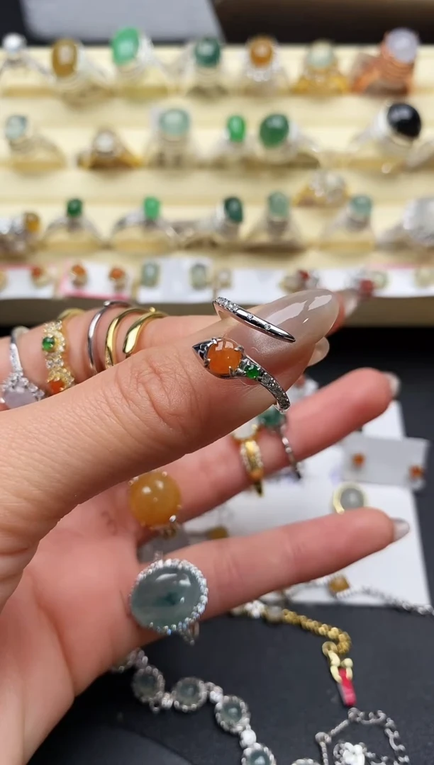 【闪购商品】翡翠戒指银S925镶嵌缅甸天然A货翡翠44  8-8