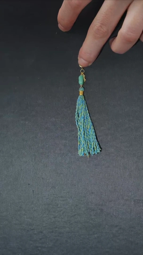 绿松石18K金镶嵌颈饰流苏