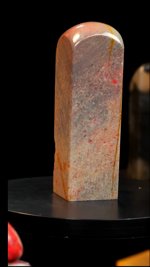 鸡血石梅花鸡血石