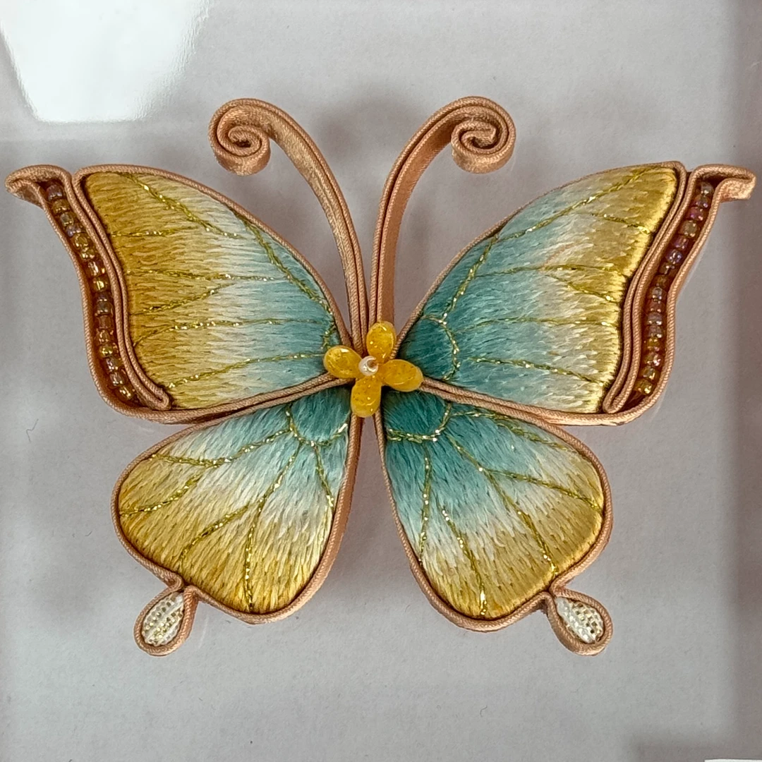 玉兰悠悠 非金属仿珍珠胸针 苏绣蝴蝶胸针时尚饰品精致百搭