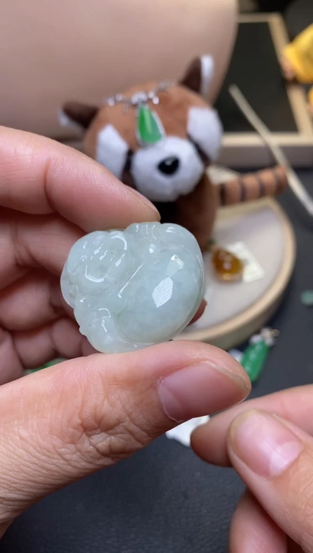 翡翠未镶嵌颈饰净货38885