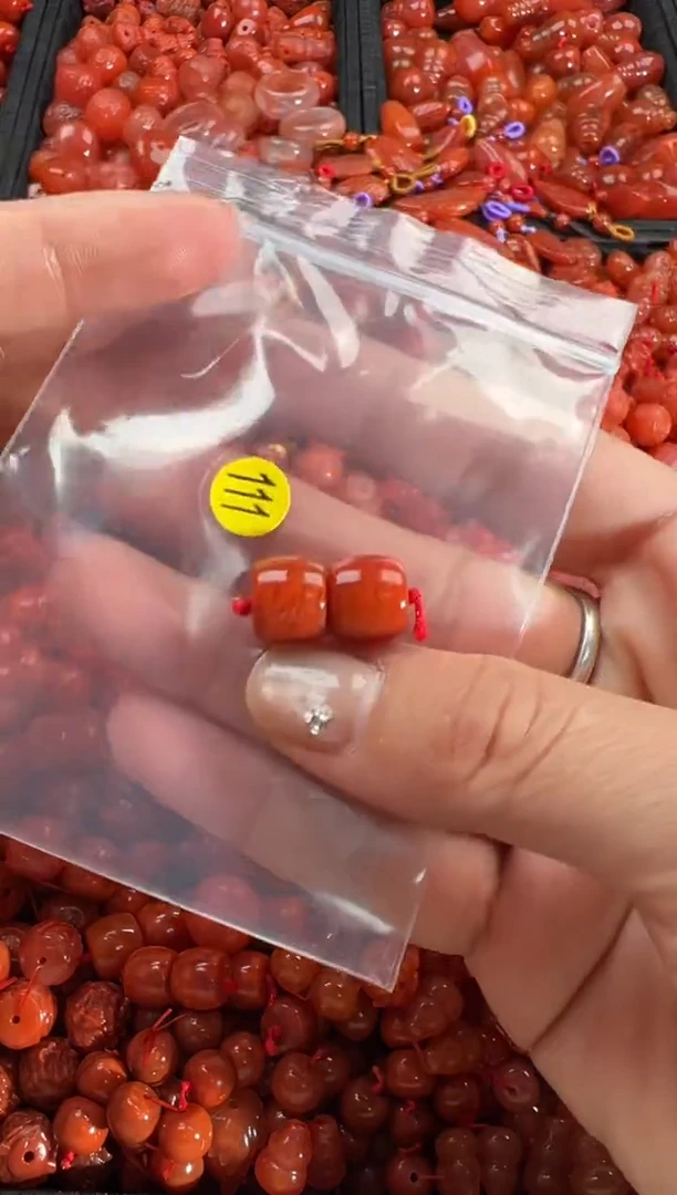 【闪购商品】南红玛瑙颈饰未镶嵌1