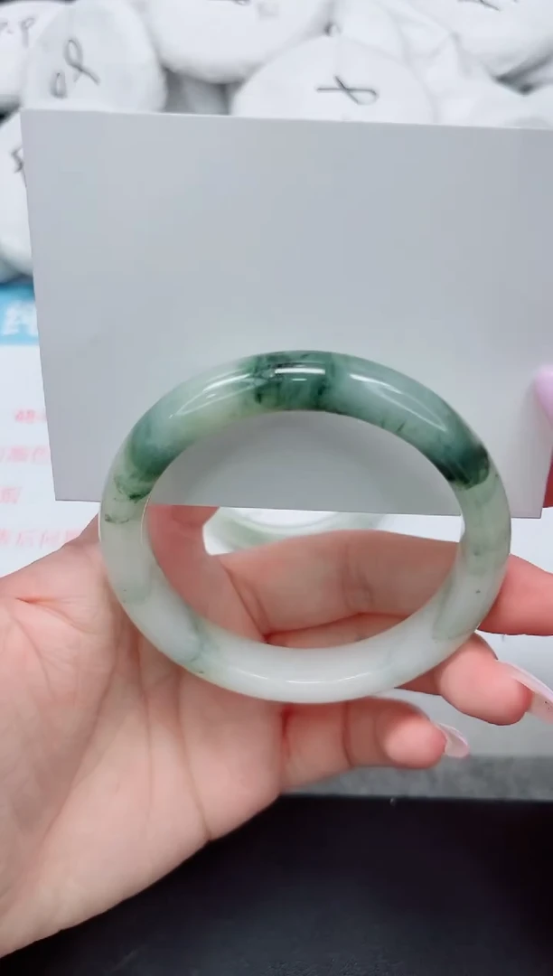 石英质玉手镯未镶嵌39-