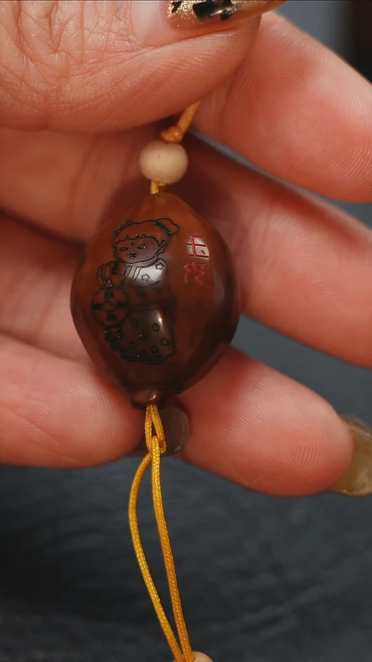 【闪购商品】橄榄核吊坠 梦梦精品核雕