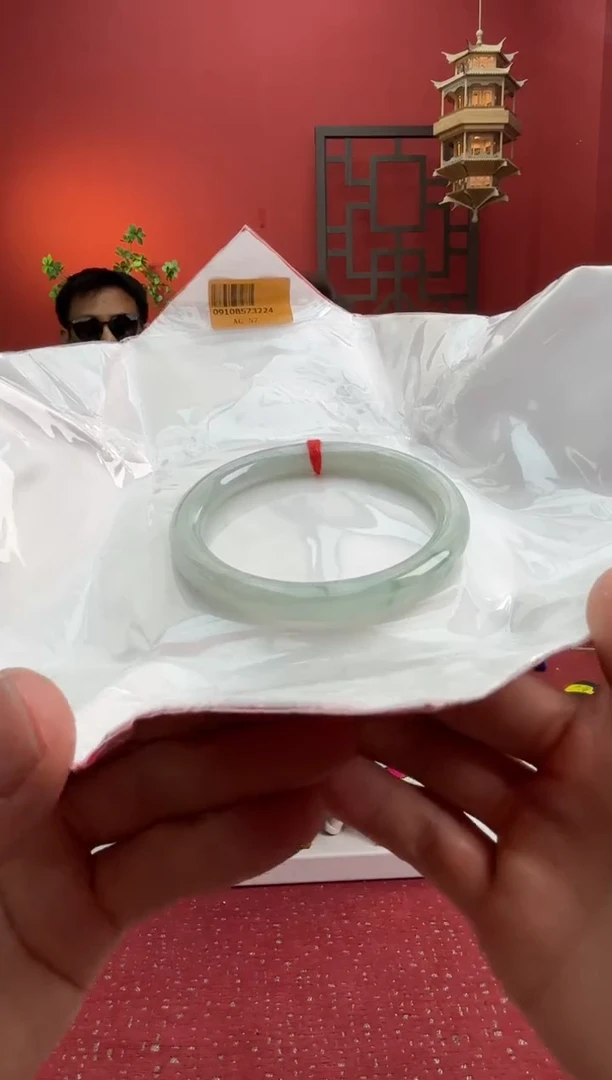 未镶嵌手镯（圆镯）翡翠翡翠手镯13