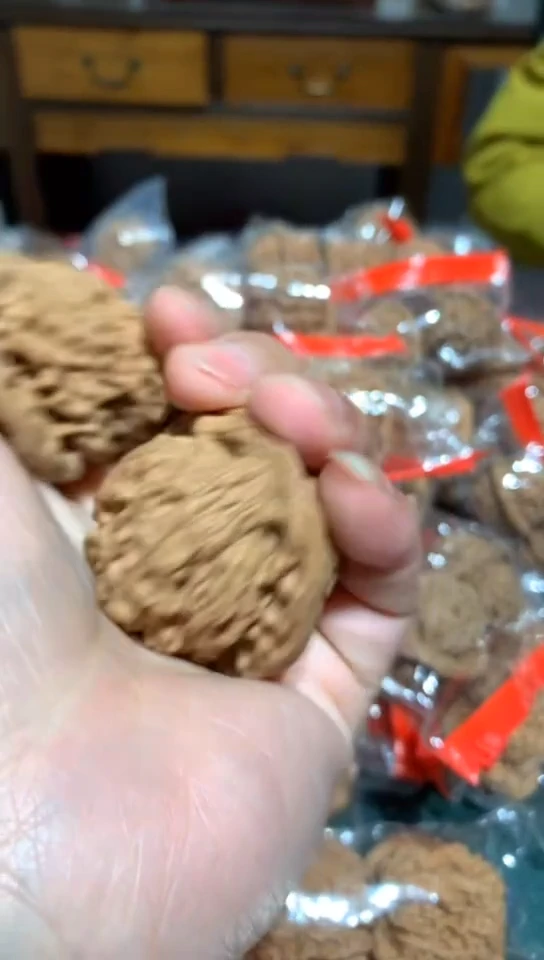 【闪购商品】文玩核桃吊坠官帽核桃