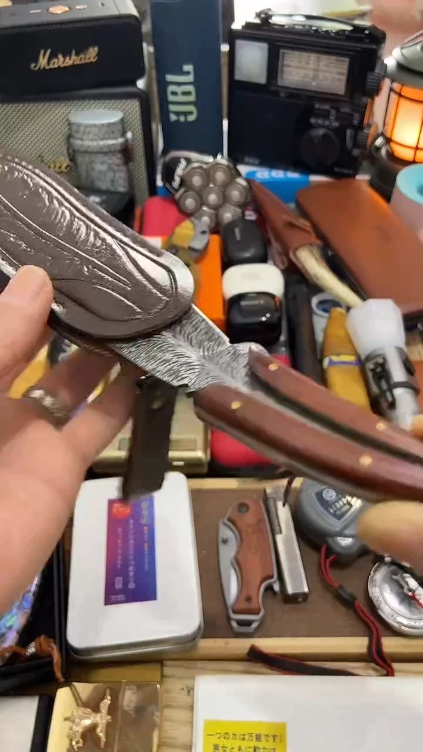 瓷片闪购商品  如图所示