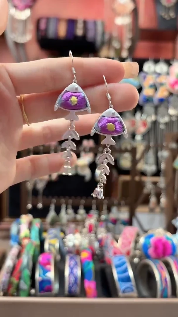 织绣 云织谣民族风精美饰品   204