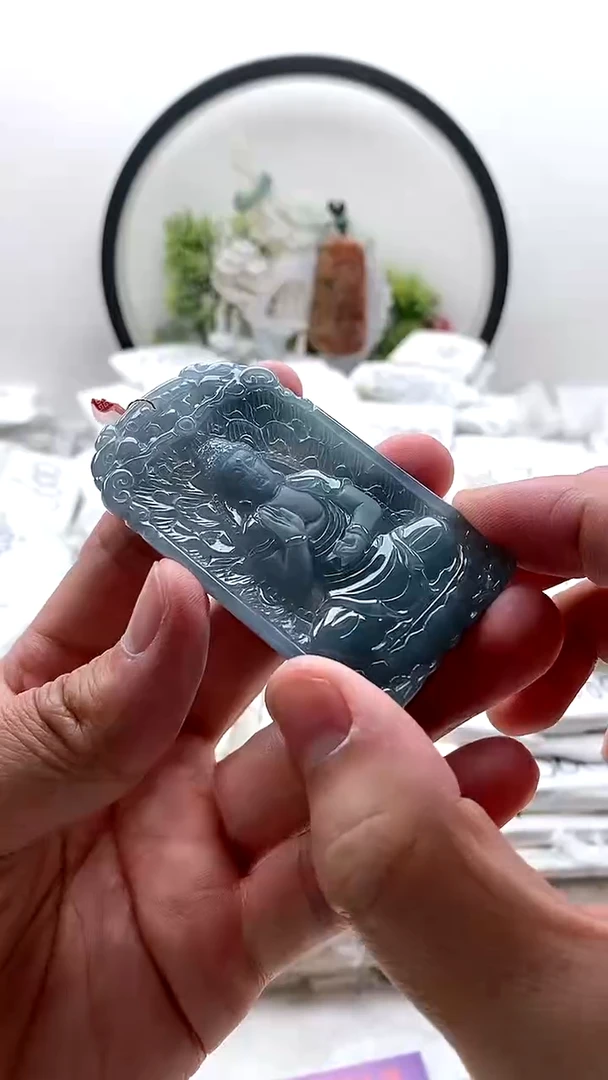 颈饰未镶嵌翡翠阿弥陀佛