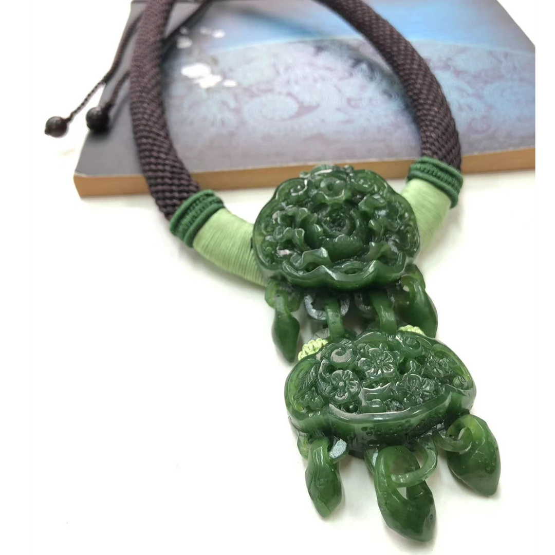 和田玉碧玉双香囊牡丹花设计项链
