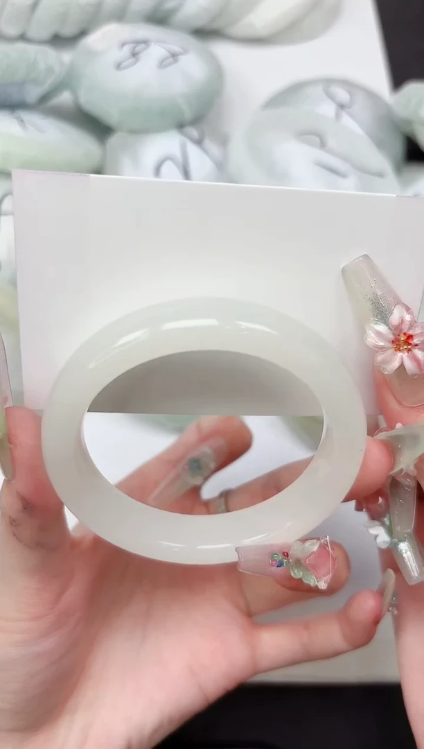 未镶嵌手镯石英质玉60-56