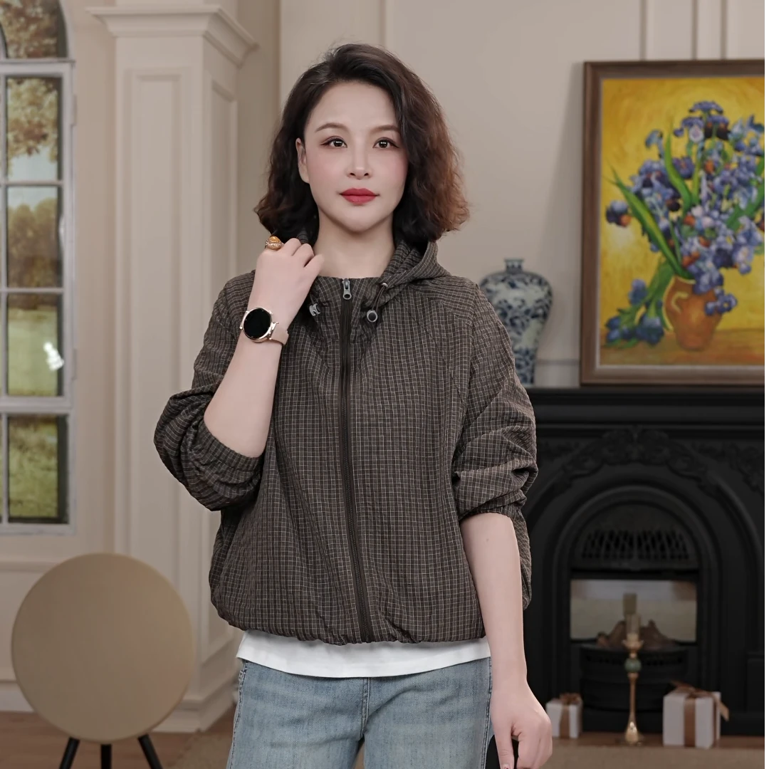 【橘猫美依】时尚百搭春季连帽女上衣外套 QT7347