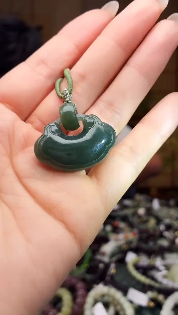 颈饰未镶嵌和田玉多样性发货，拍一发一