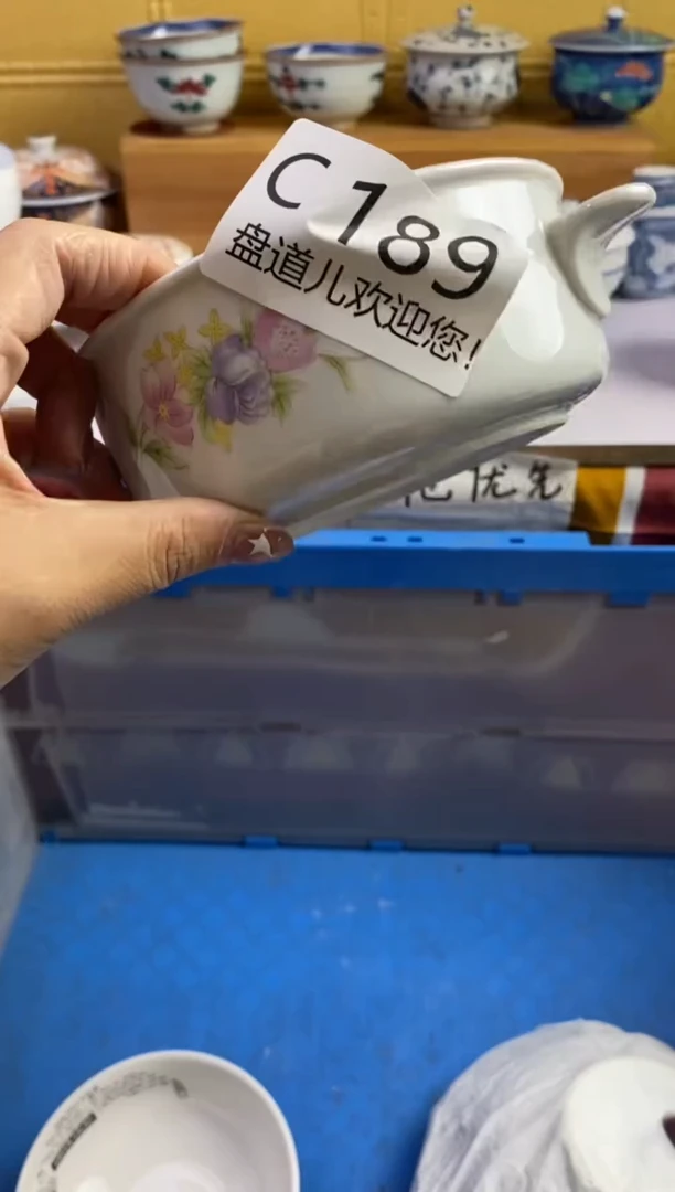 手工艺品琉璃张*秋189请谨慎参拍.不退不换.