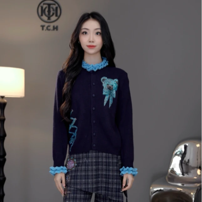 TCH私服秋款时尚休闲风烫钻淑女藏青针织开衫T75C43E5039轻奢tch