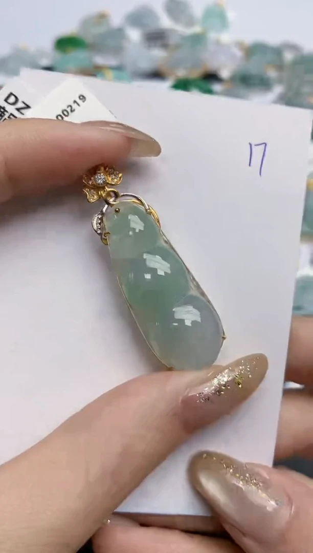 【闪购商品】翡翠颈饰18K金镶嵌天然缅甸翡翠A货