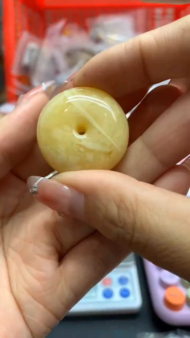 未镶嵌琥珀珠宝奇石16