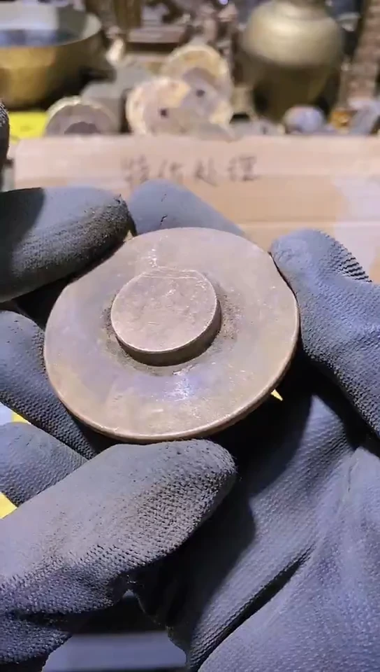 自*金属工艺品二手旧货默认瑕疵