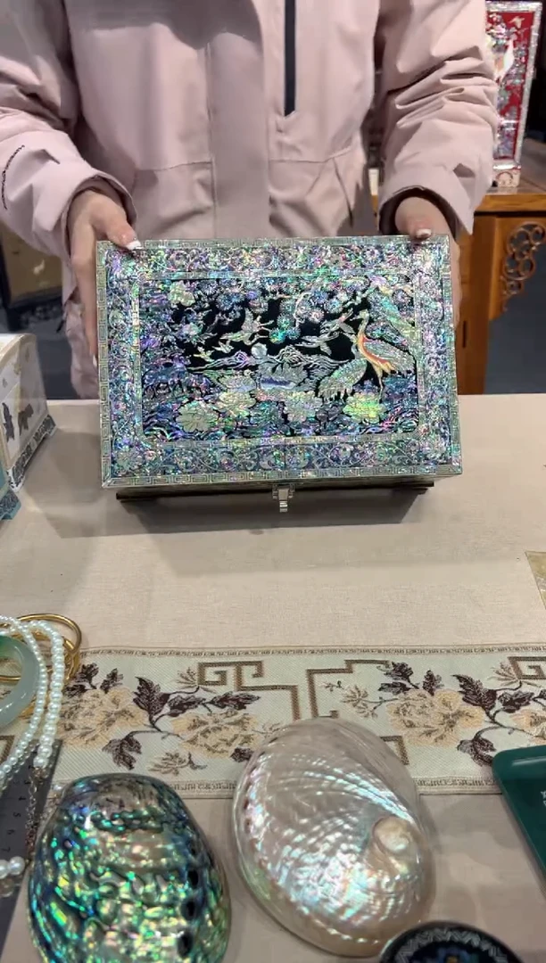 【闪购商品】鱼锁绒布底·弘贝雅螺钿漆器文化馆