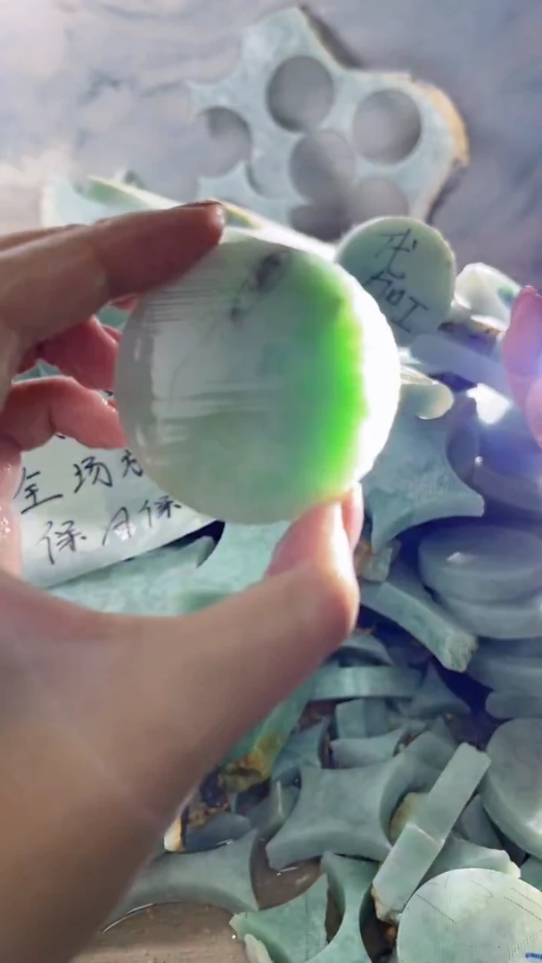 颈饰未镶嵌翡翠裸石翡翠缅甸翡翠A货钟679