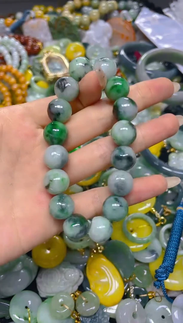 颈饰未镶嵌翡翠12MM/ T /翡翠A货，一件也是批发价