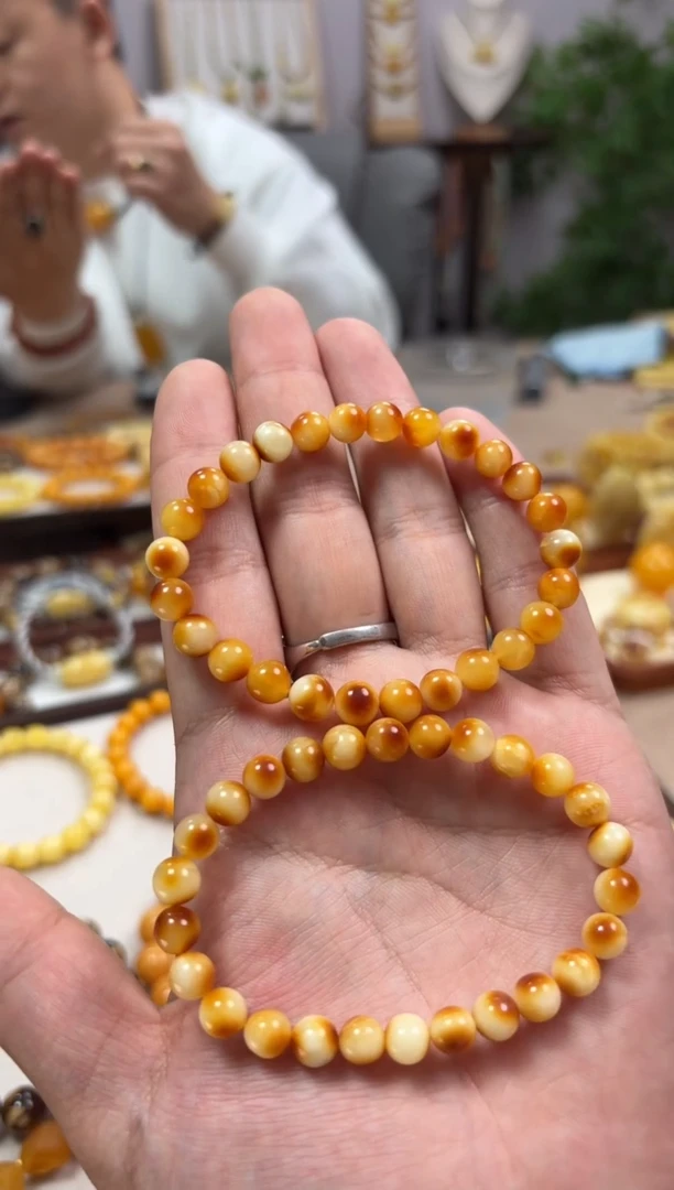 【闪购商品】琥珀裸石未镶嵌手串多样性发一件